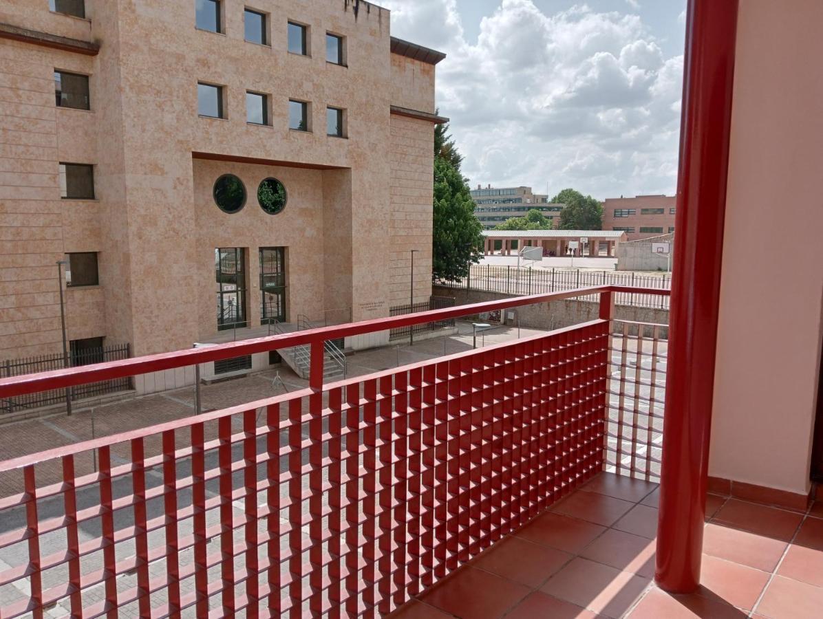 Jardines De La Muralla Free Parking 살라망카 외부 사진